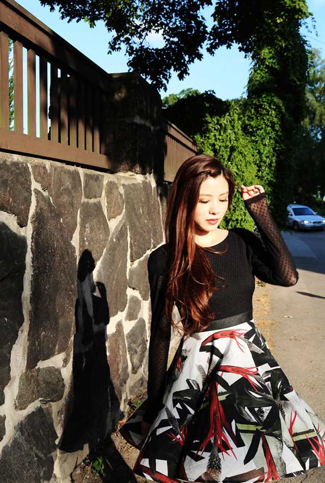 女神朱婧时尚街拍大片展优雅女性范