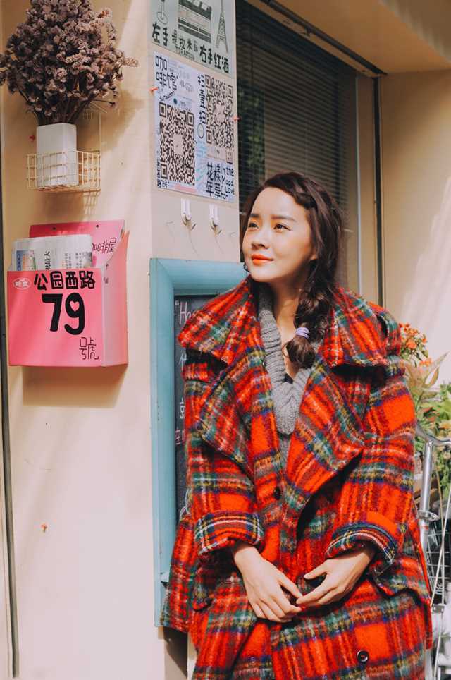 女星刘美人冬日时尚街拍大片