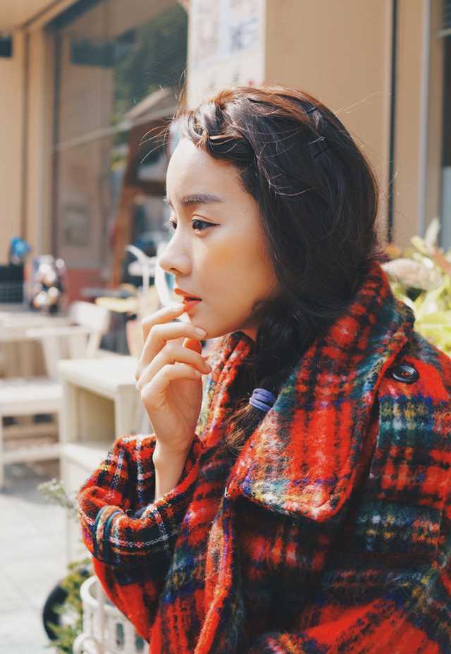 女星刘美人冬日时尚街拍大片