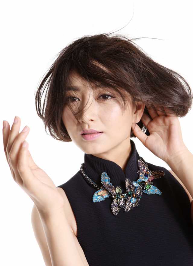 斓曦时尚大片展知性魅力