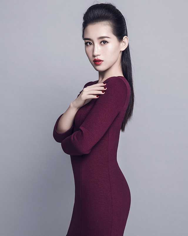 最新演员苏青拍摄时尚大片图集