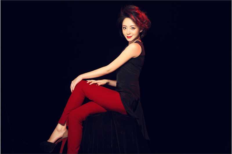 特别专辑许榕真妩媚红唇时尚图片