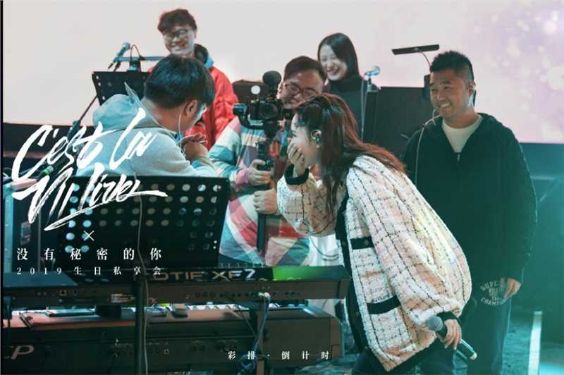 最新养眼清纯美女戚薇浪漫迷人艺术照图片壁纸