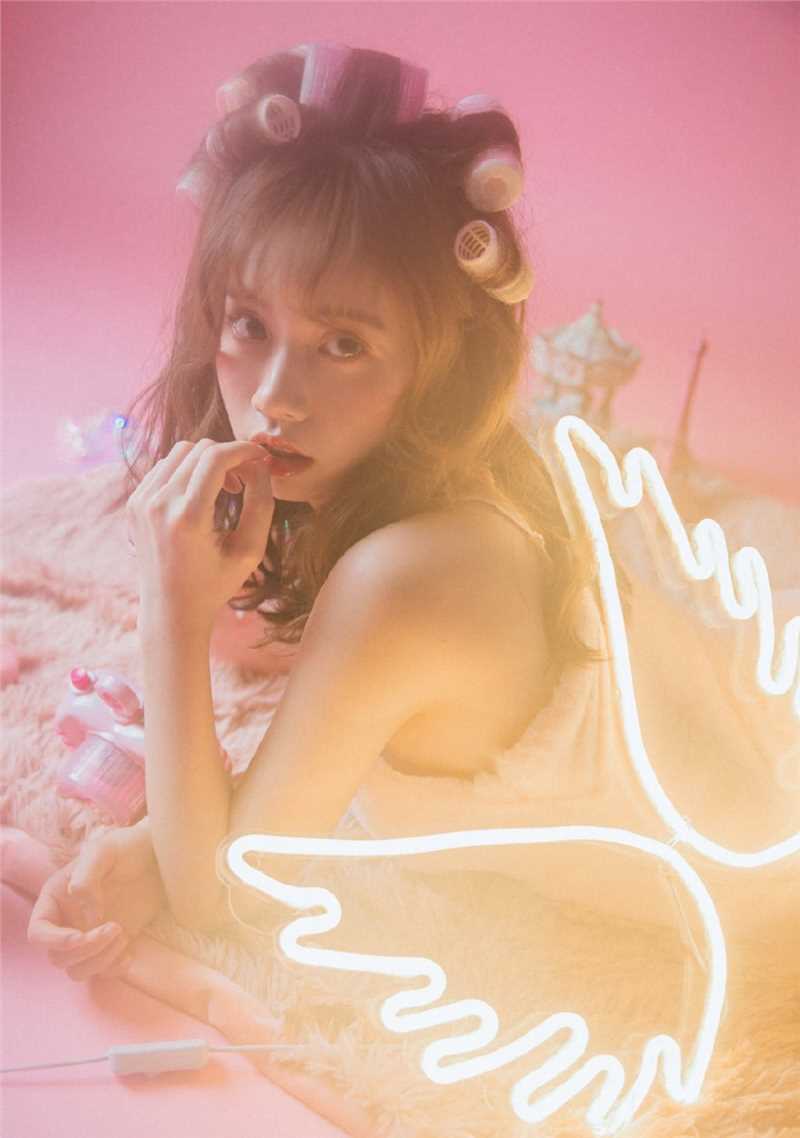 优质性感小萝莉气质慵懒唯美诱人的吸睛美女梦幻图片相册