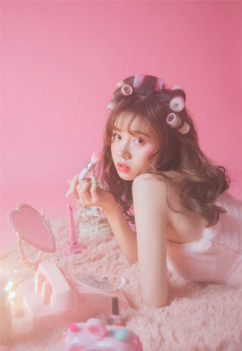 优质性感小萝莉气质慵懒唯美诱人的吸睛美女梦幻图片相册