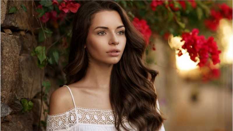 欧美辣妹身材凹凸有致性感惹火的高清成年美女图片