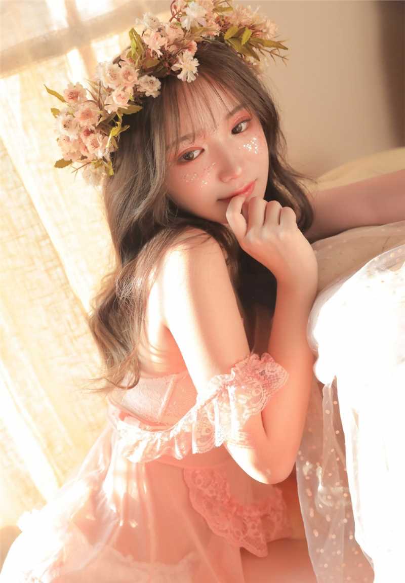 优质森系美女蕾丝内衣蕾丝清纯治愈系图片图片