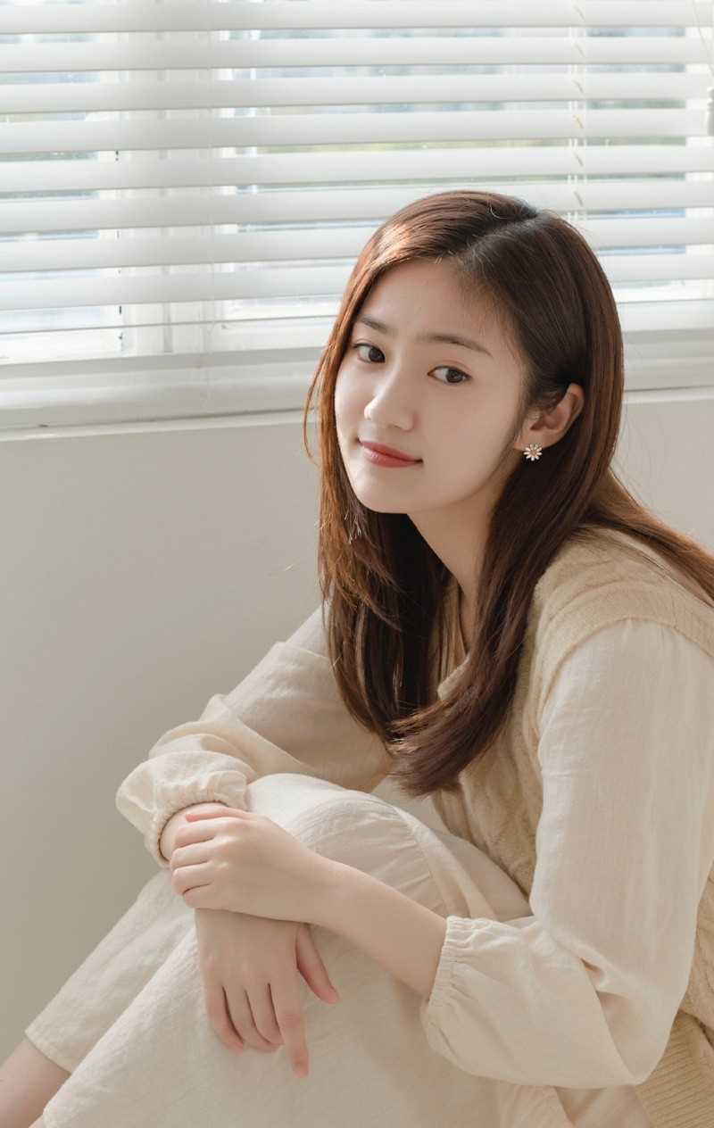 最新甜美少女汤梦佳清纯治愈软妹可爱私房图片图集