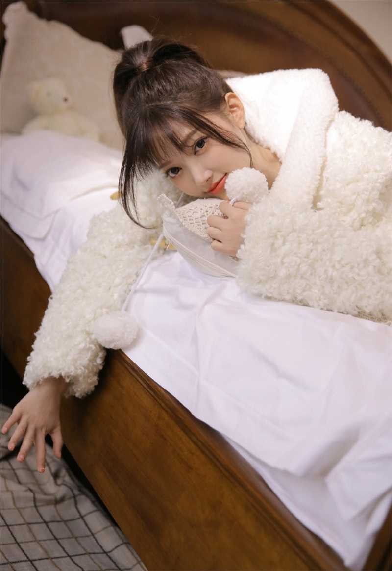 精选日本少女牛奶肌肤清纯性感私房氧气图片图册