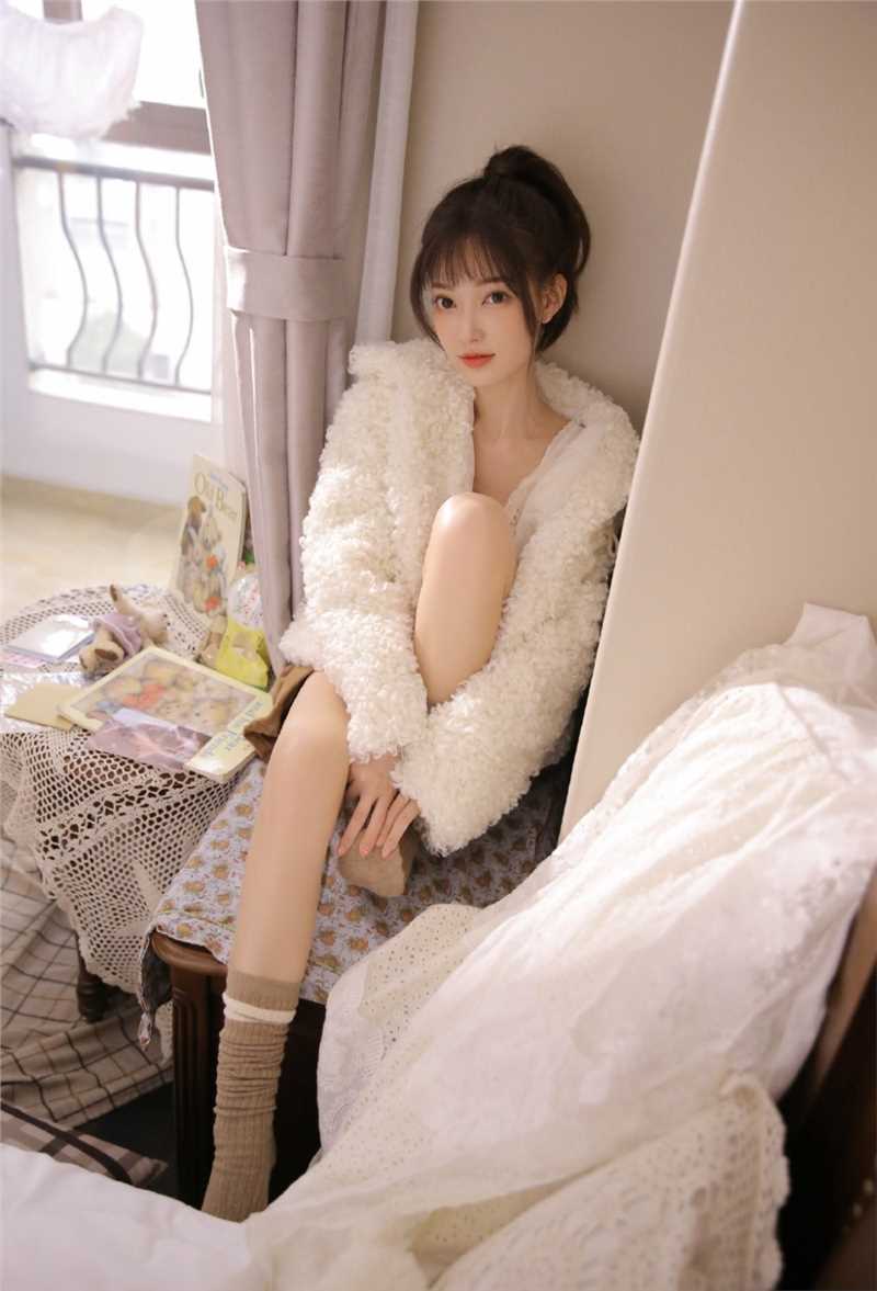 精选日本少女牛奶肌肤清纯性感私房氧气图片图册