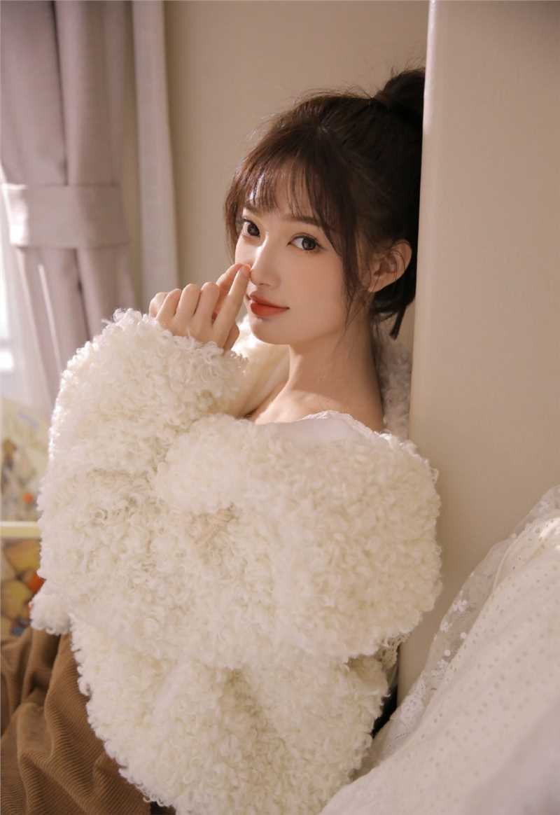 精选日本少女牛奶肌肤清纯性感私房氧气图片图册