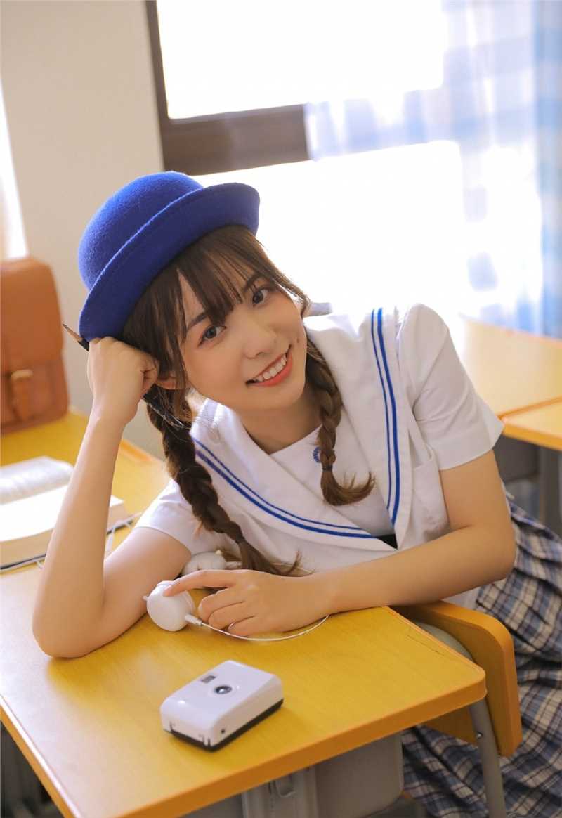 高清清秀可爱的双马尾小萝莉俏皮萌白酱清纯女生照片图集