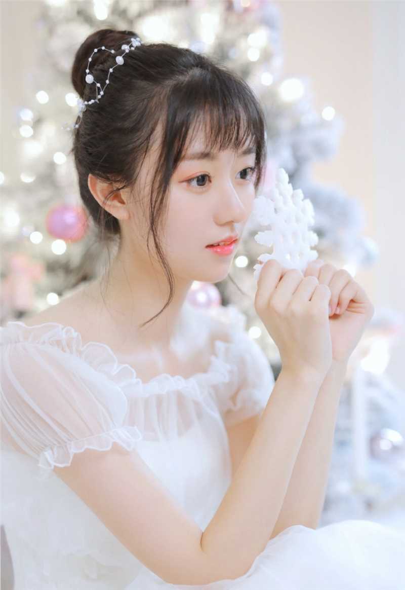 最全梦幻唯美美少女穿着白色纱裙看起来十分甜美诱人的图片相册