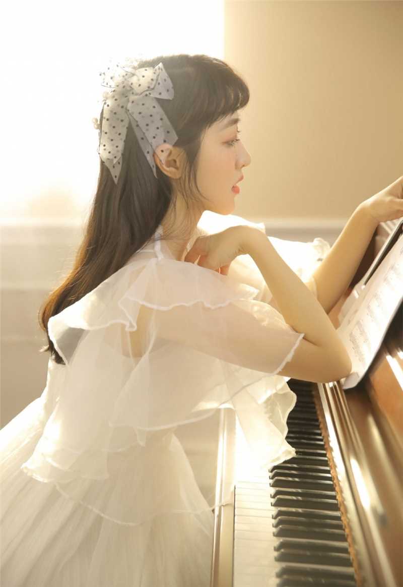 精选宅男女神惹火肌肤撩人气质空灵氧气图册