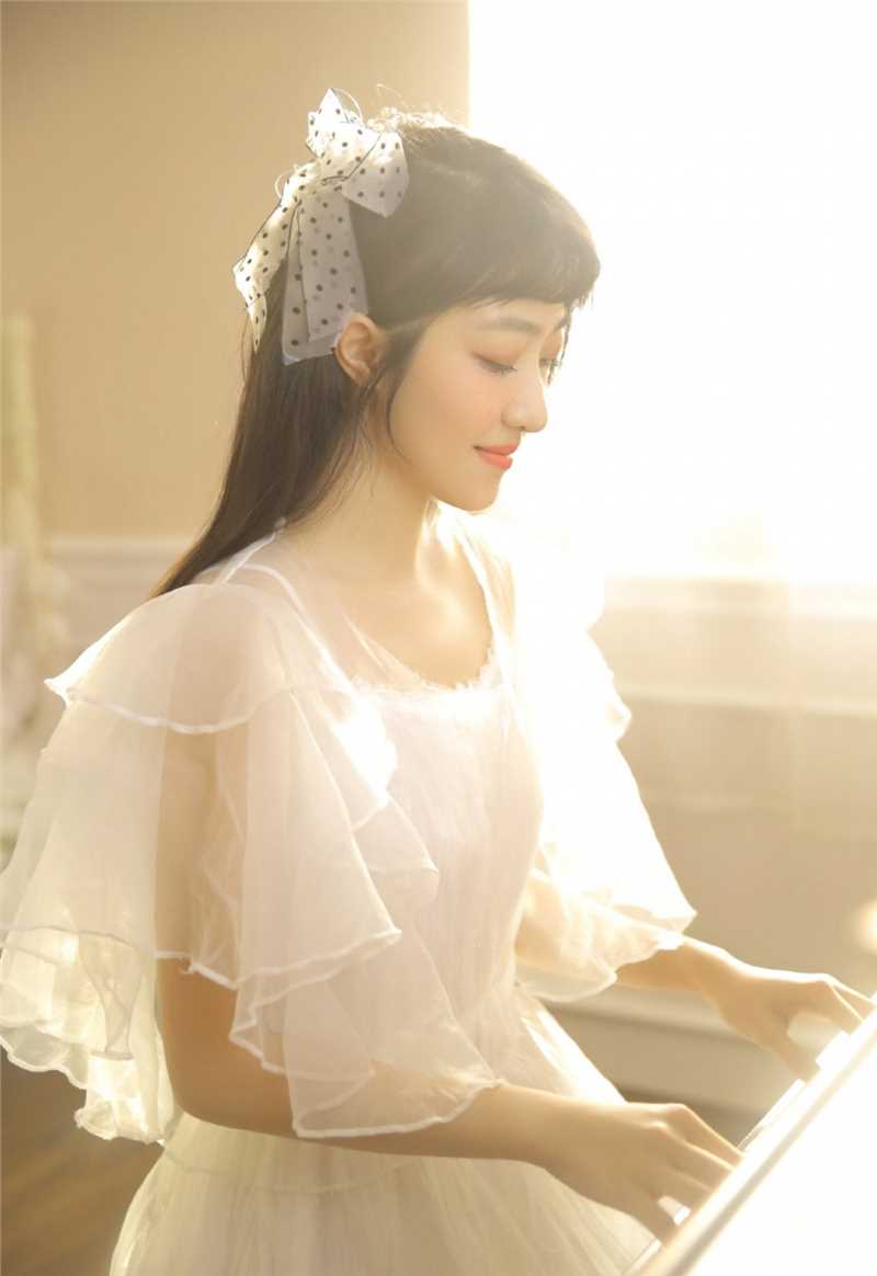 精选宅男女神惹火肌肤撩人气质空灵氧气图册