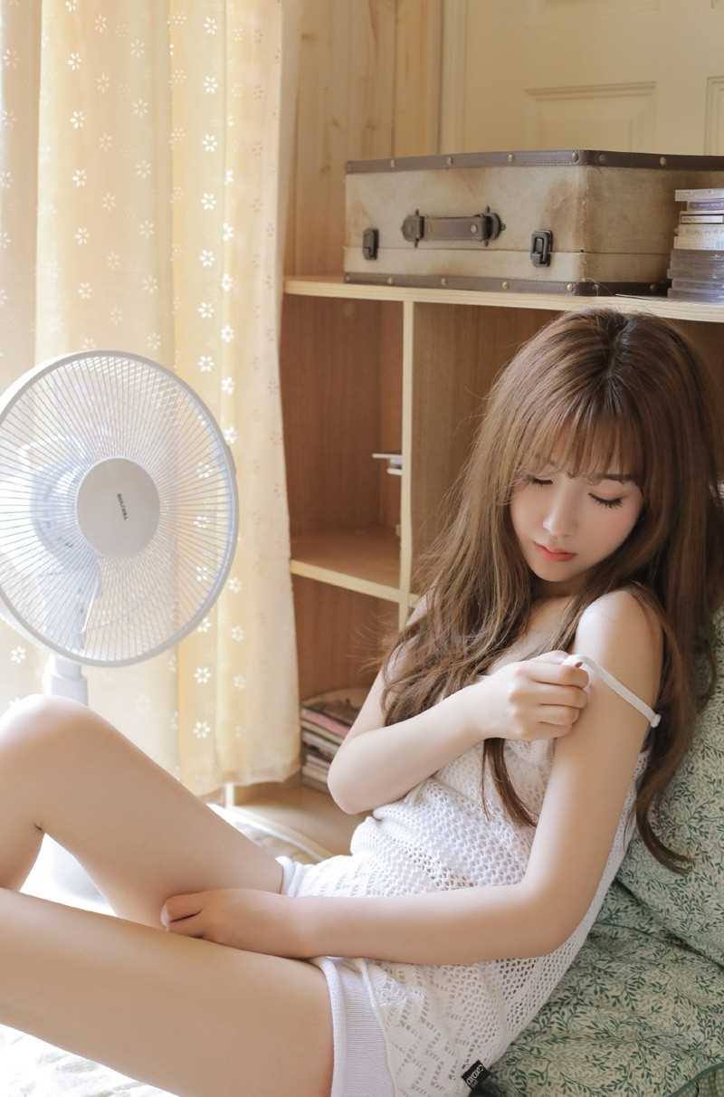 最全高颜值美女模特吊带睡衣风情诱惑宅男女神壁纸