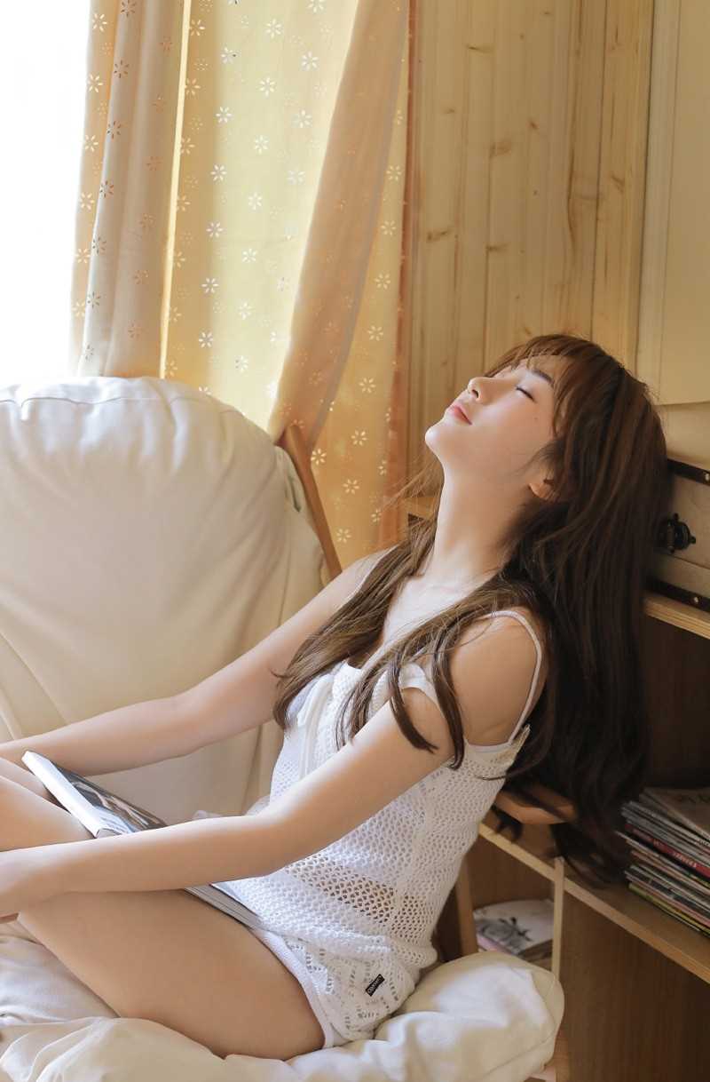 最全高颜值美女模特吊带睡衣风情诱惑宅男女神壁纸