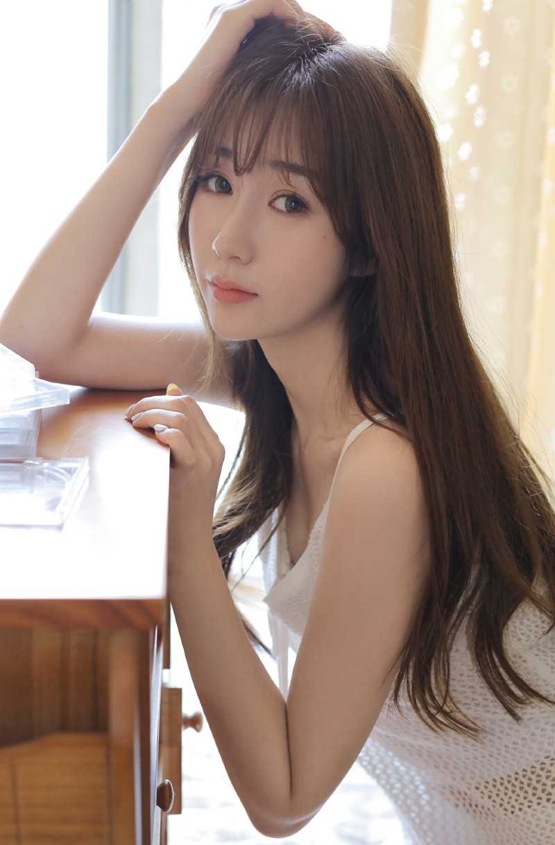 最全高颜值美女模特吊带睡衣风情诱惑宅男女神壁纸