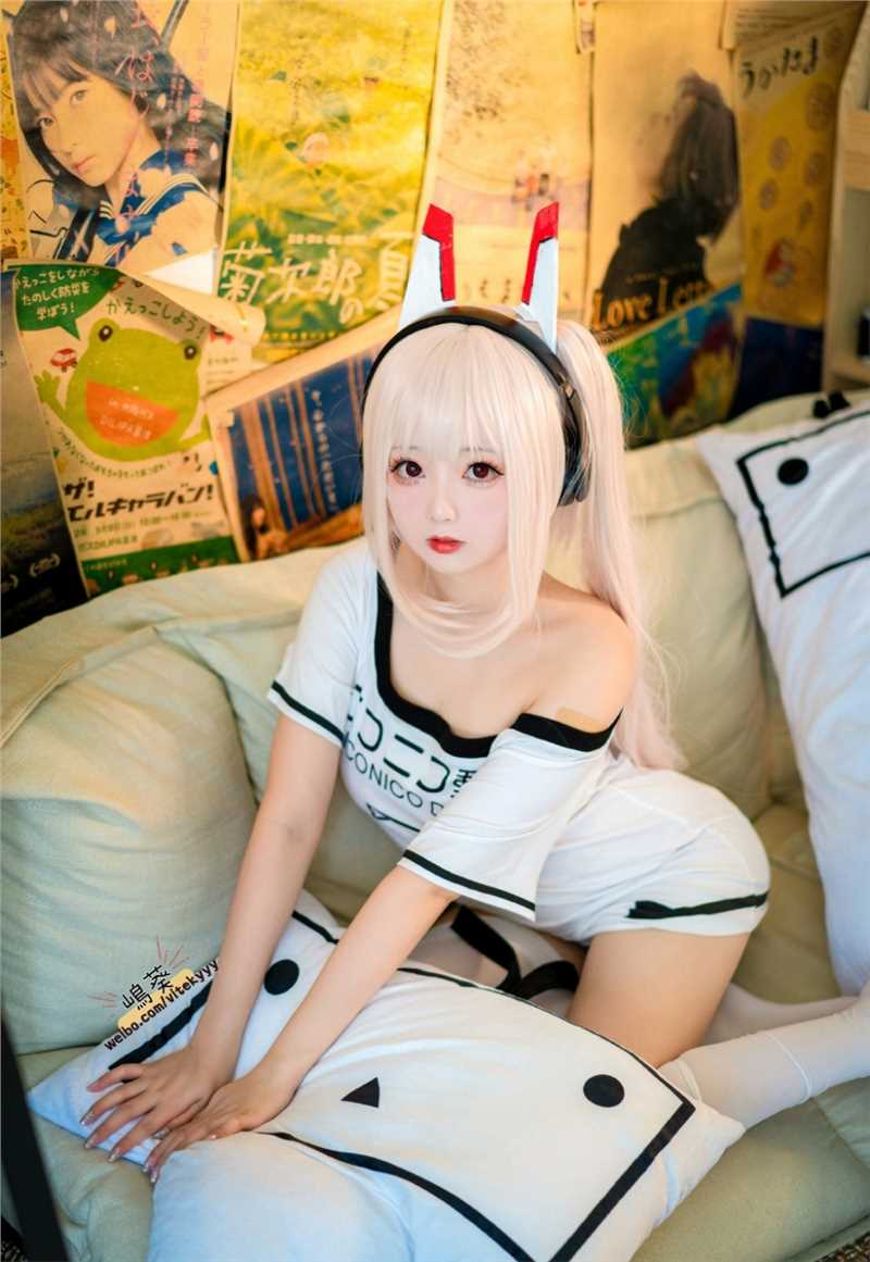 优质cosplay美女大眼睛迷人性感人体艺术摄影图片