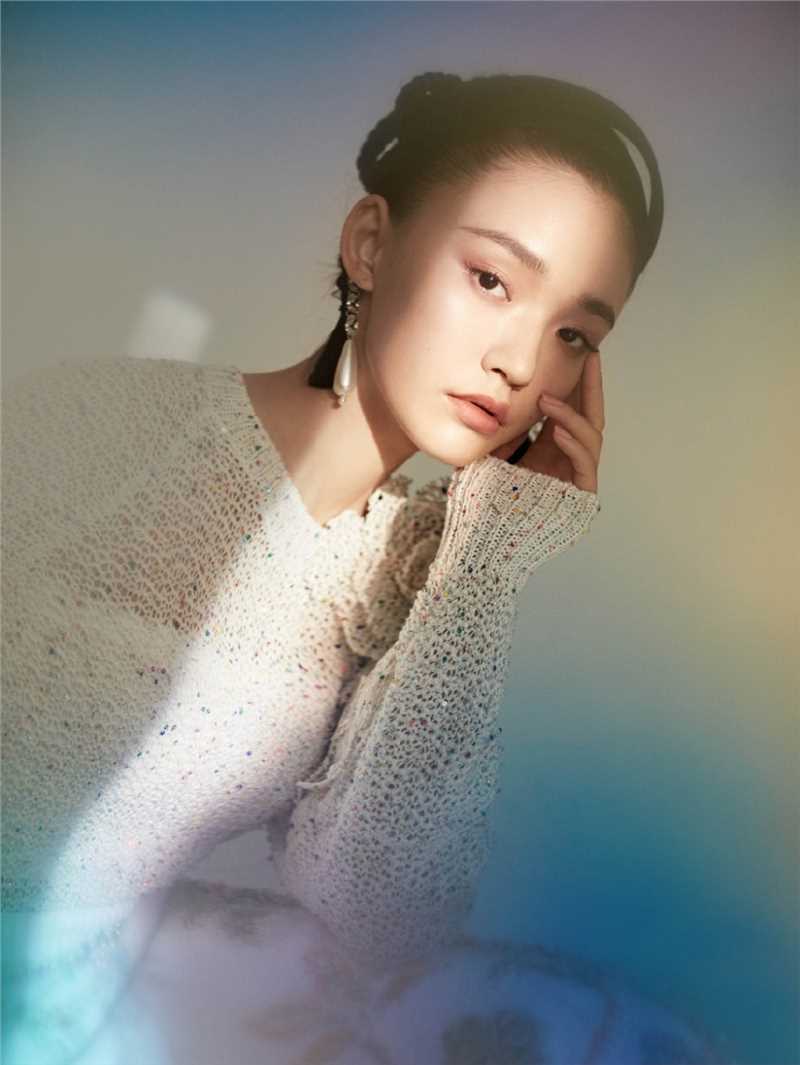 优质清秀美女林允成熟精致优雅时尚杂志图片相册