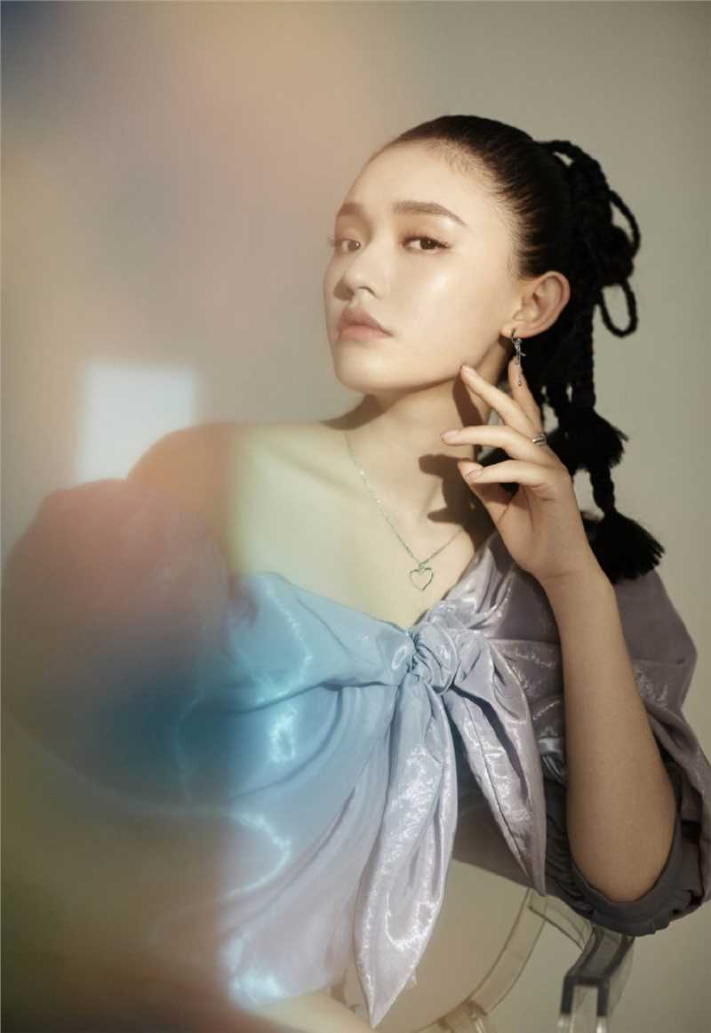 优质清秀美女林允成熟精致优雅时尚杂志图片相册