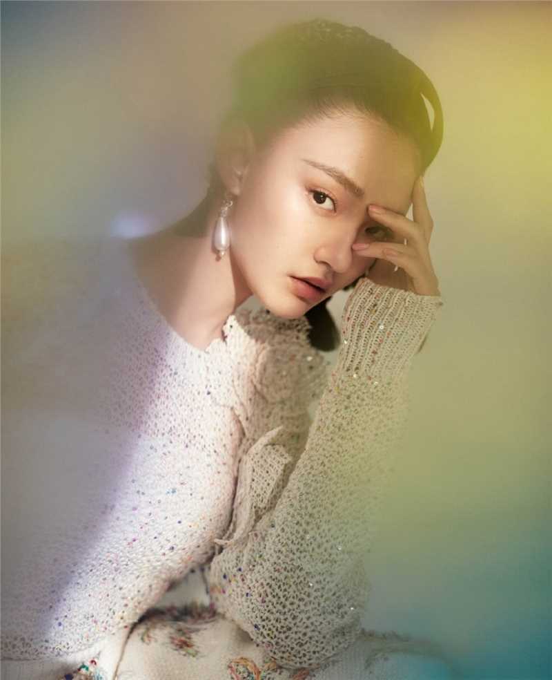 优质清秀美女林允成熟精致优雅时尚杂志图片相册