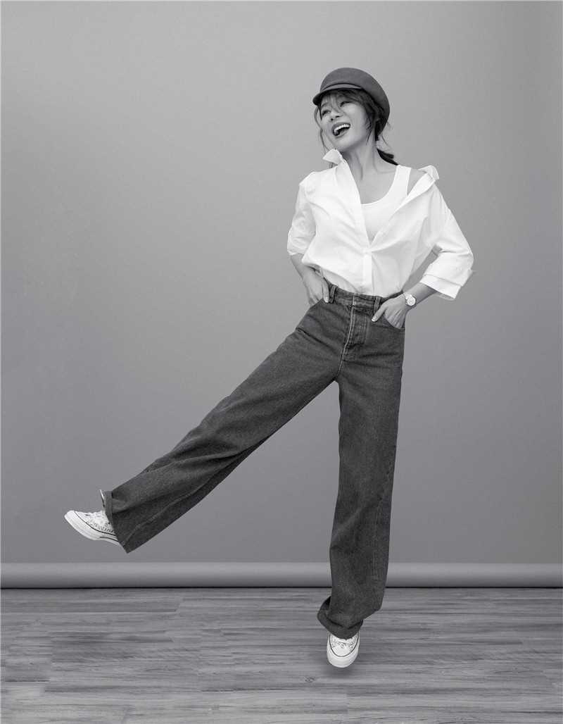 运动美女袁姗姗活力开朗阳光元气时尚杂志图片