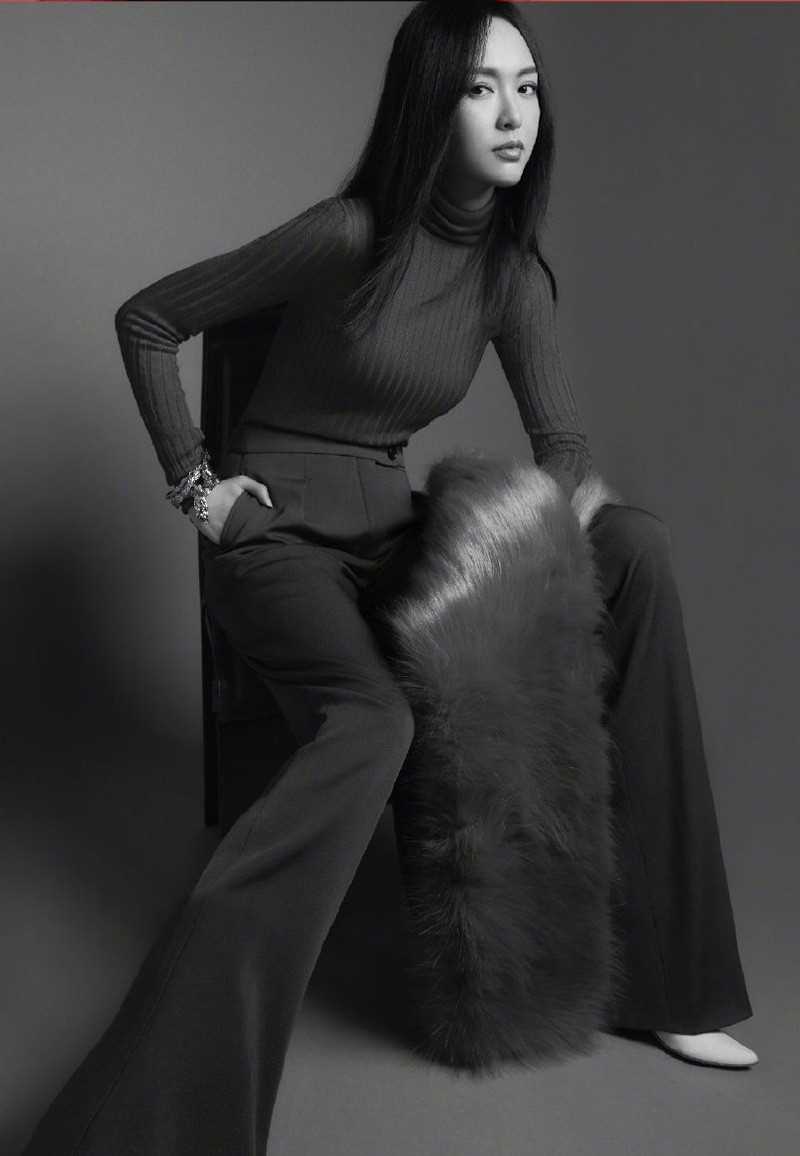 精选美女唐嫣妖娆时尚抚媚杂志封面大片图册