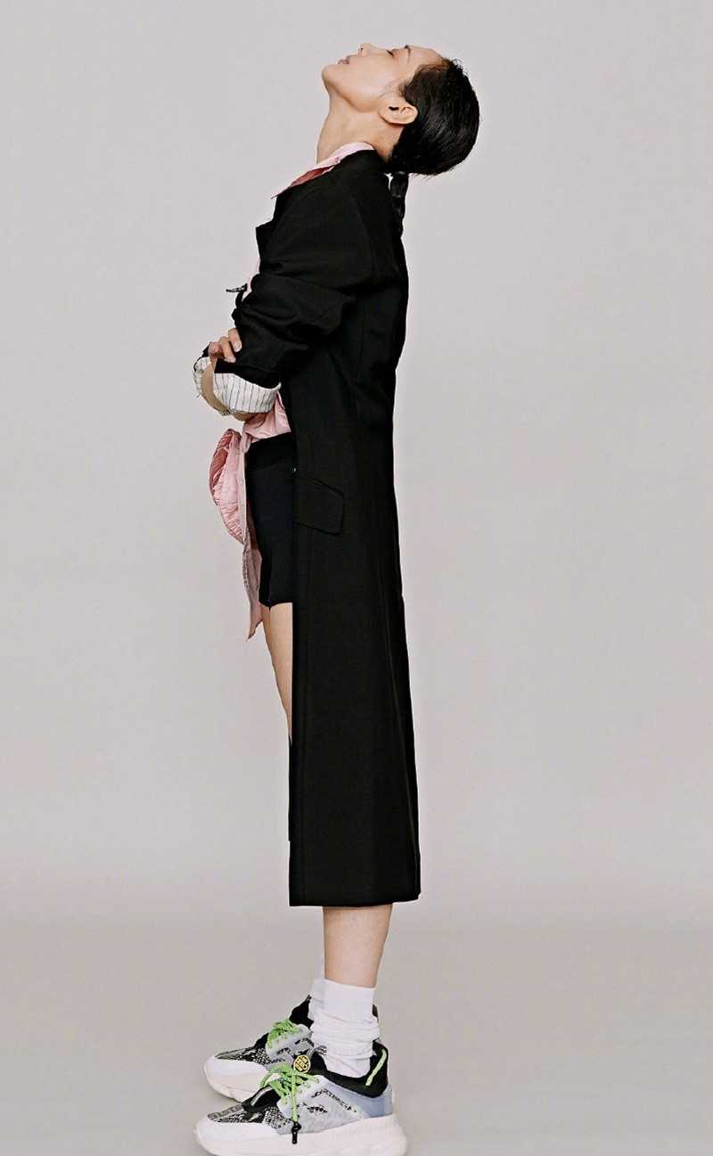 特别专辑帅气御姐李纯时尚复古中性风格杂志大片图片