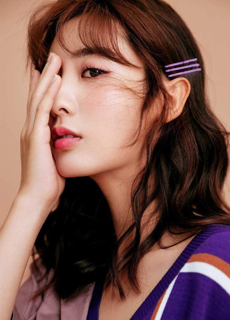 最全时尚美女邢菲率直养眼半框眼镜文艺图片壁纸