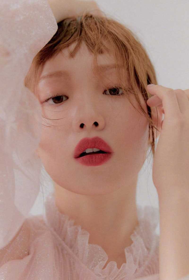 韩国美女李圣经时尚随性唯美艺术个人图片