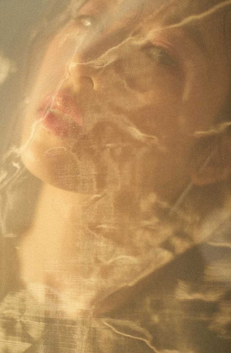 高清时尚美女周雨彤风情氧气唯美梦幻杂志图片图集