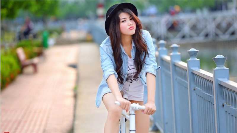 清纯亚洲美女户外热裤长腿唯美小清新图片