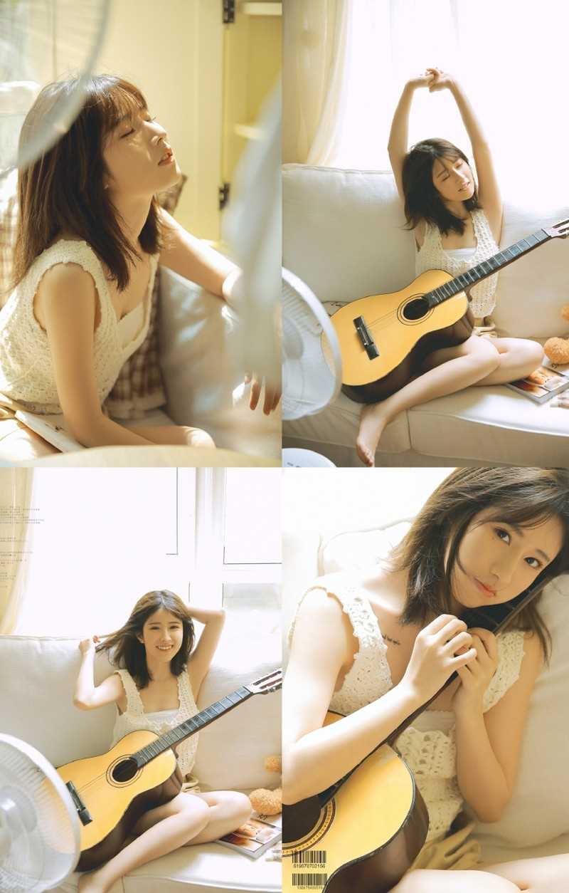 优质氧气美女飘逸长发露齿甜笑气质清纯居家图片相册