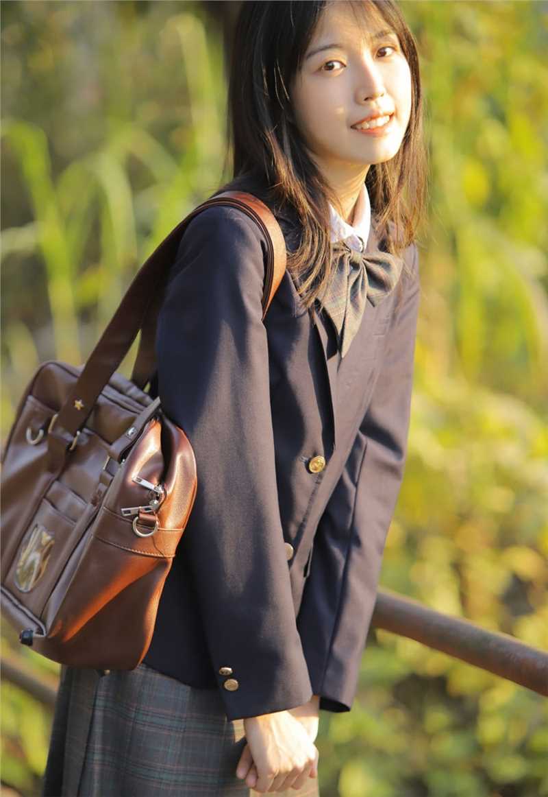 优质日系清纯温柔明媚户外养眼美女亚洲相册