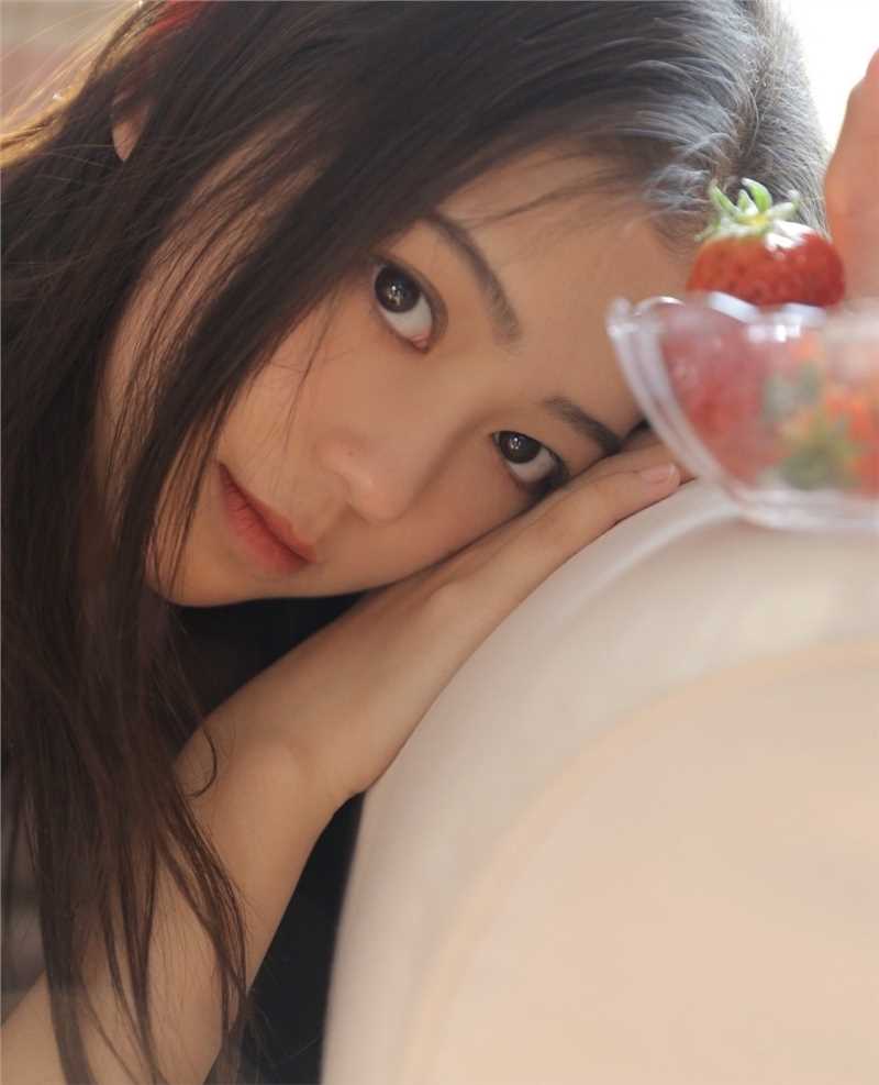 优质杏眸清澈灵动的勾魂尤物呆萌软糯清纯可爱图片相册