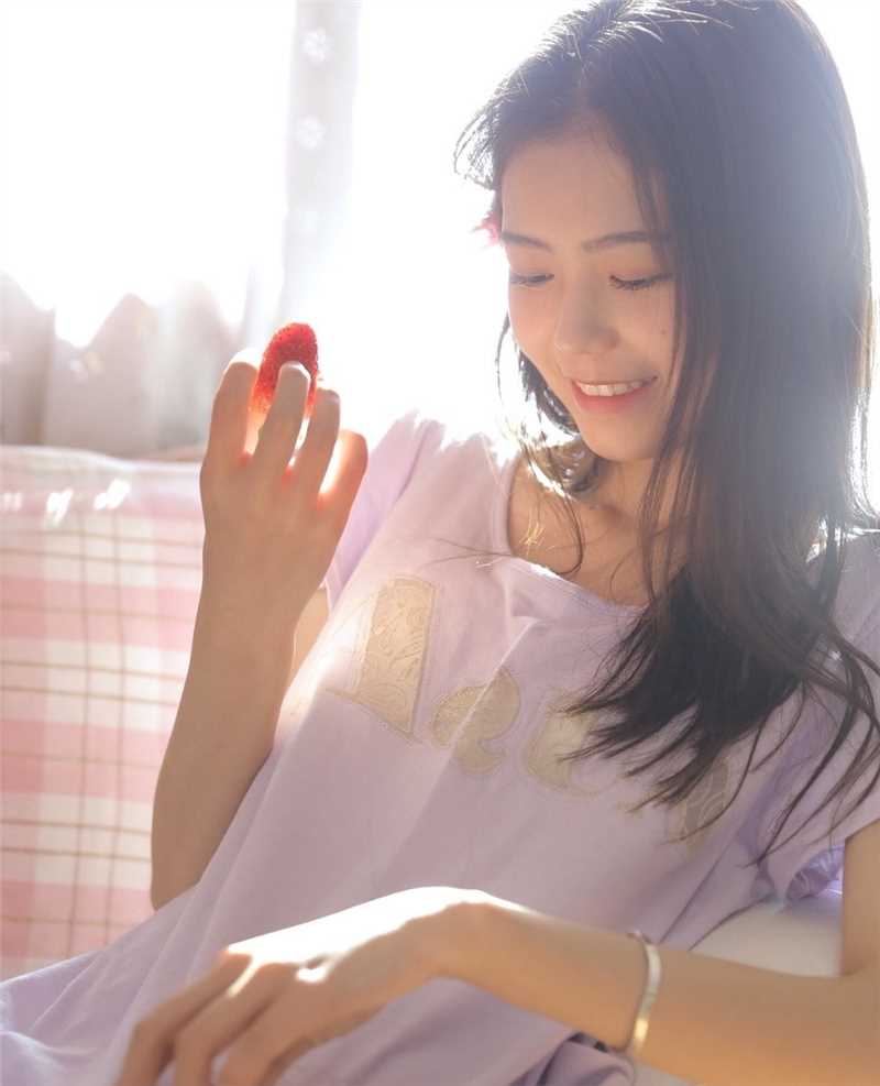 优质杏眸清澈灵动的勾魂尤物呆萌软糯清纯可爱图片相册