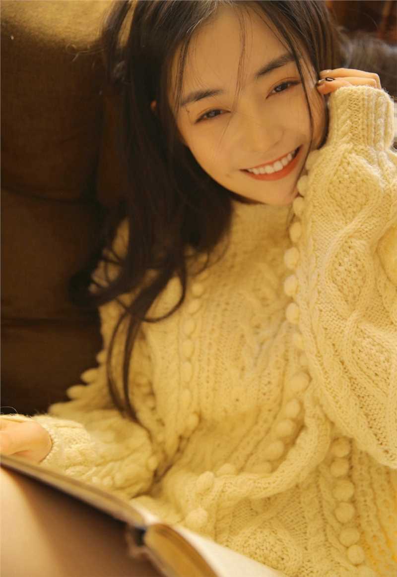 清纯美女私房白丝大长腿温柔气质翘臀图片