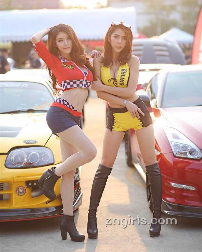 美女车模Janet内衣私房照丰满诱人