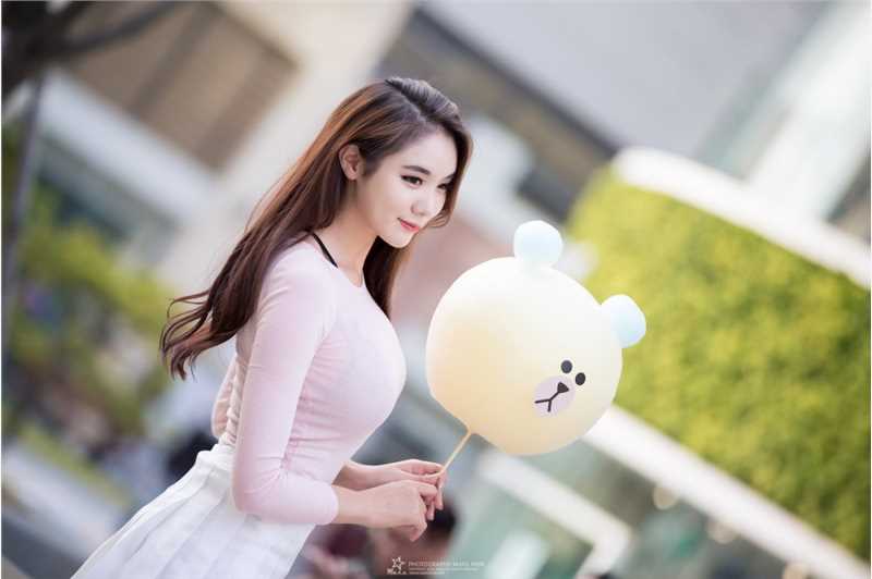 最全韩国车模闵侑琳唯美短裙气质迷人壁纸