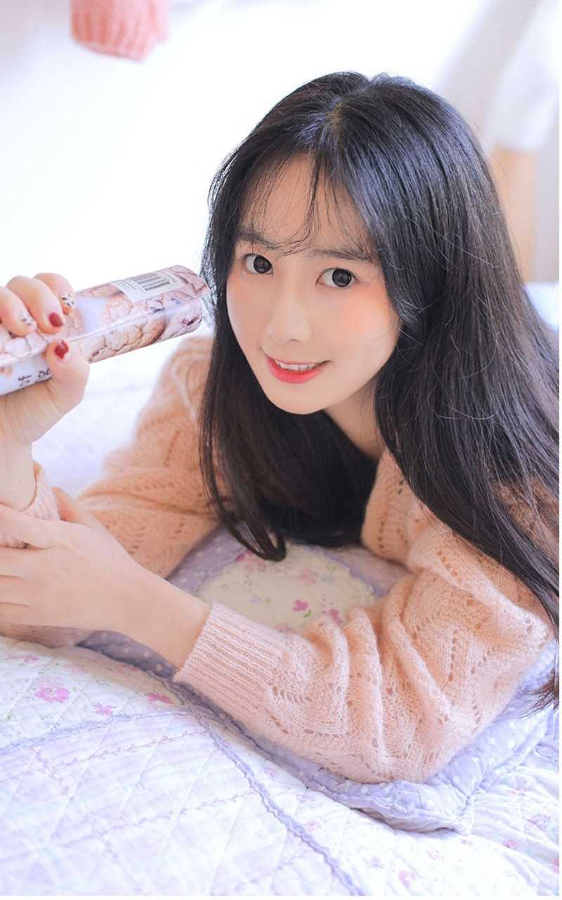 特别专辑娇艳小萝莉冰肌玉骨甜美可爱女生图片图片