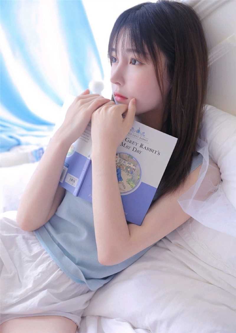 特别专辑宅男女神脸泛红潮丰满身材大尺度床照记清四射图片