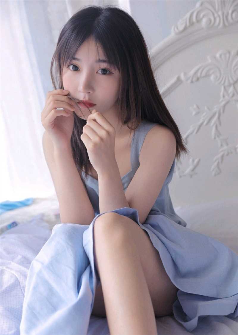 特别专辑宅男女神脸泛红潮丰满身材大尺度床照记清四射图片