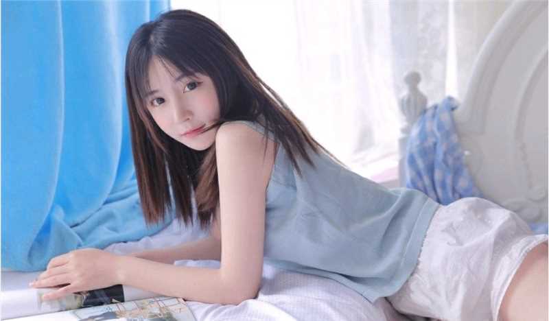 特别专辑宅男女神脸泛红潮丰满身材大尺度床照记清四射图片