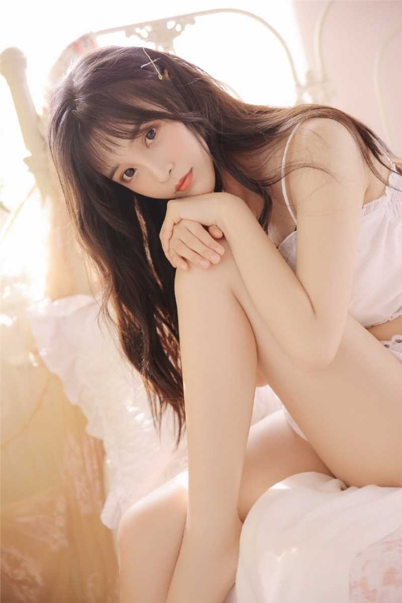 高清宅男女神好身材养眼内衣床上风情诱惑感图集