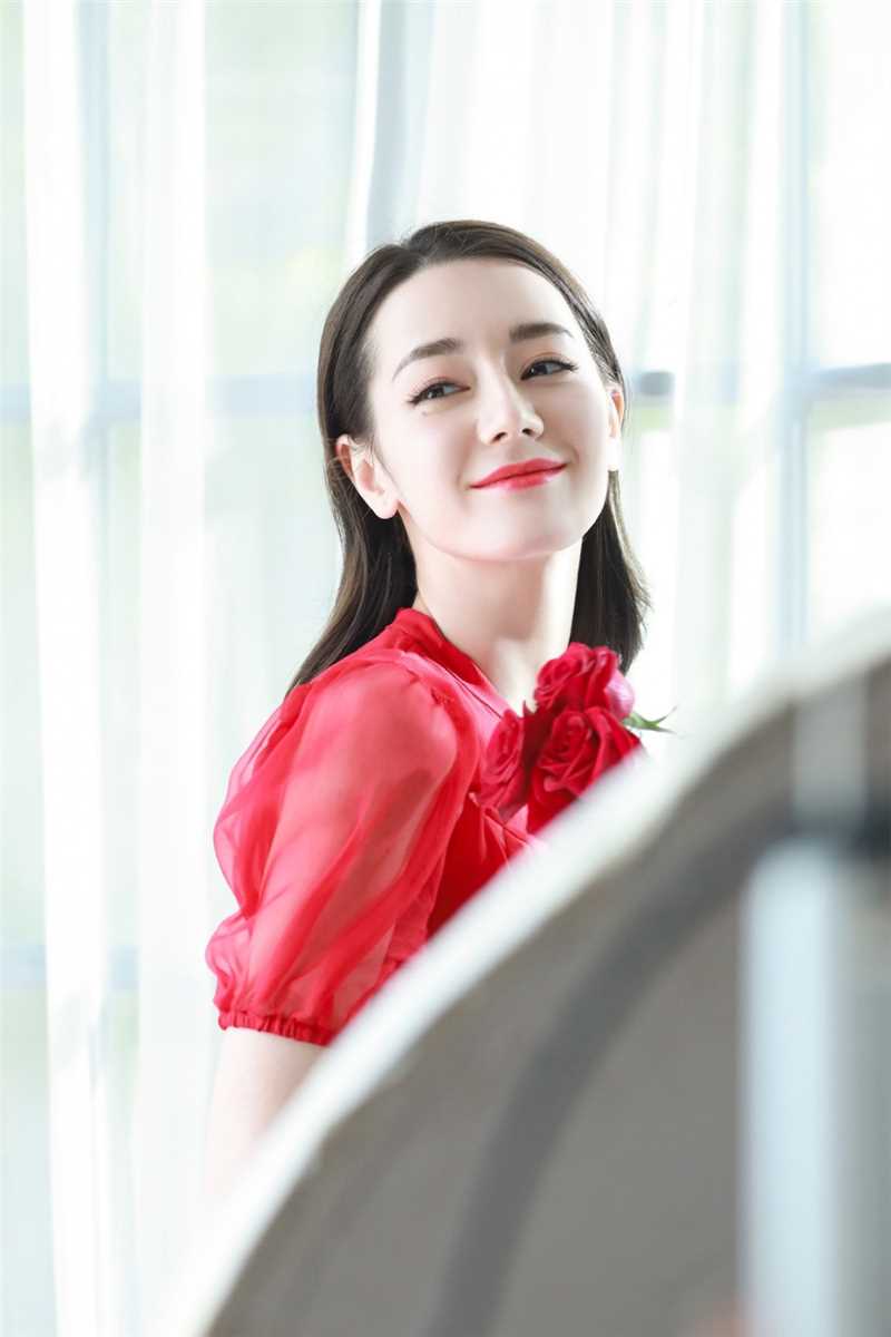 特别专辑宅男女神迪丽热巴香艳长裙养眼优雅图片图片