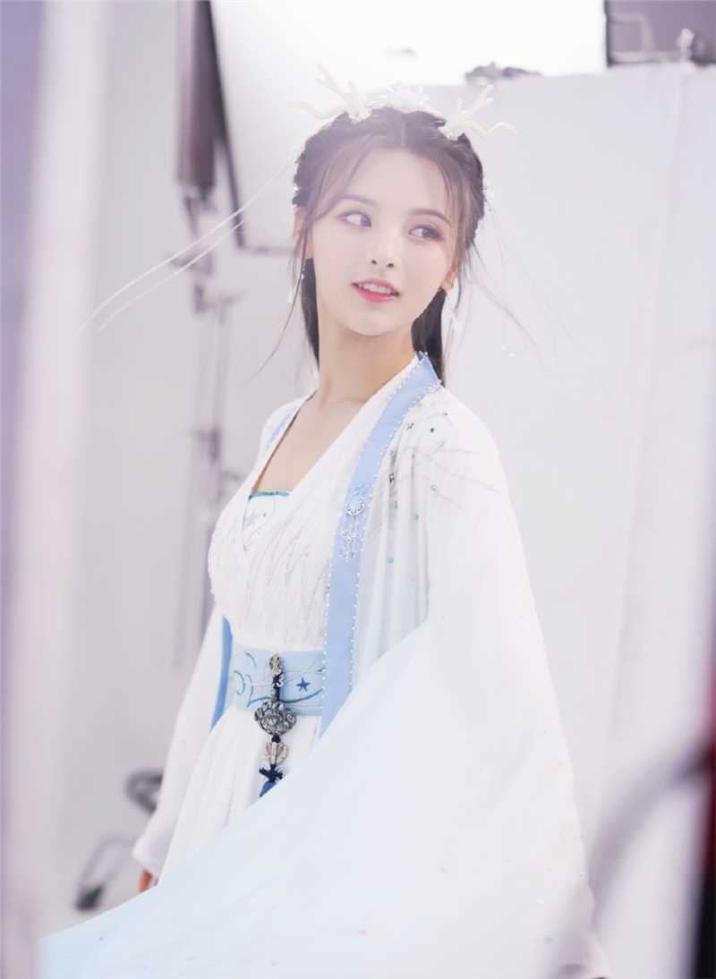最全古装美女杨超越可爱娇小青涩漂亮极品尤物明星图片壁纸
