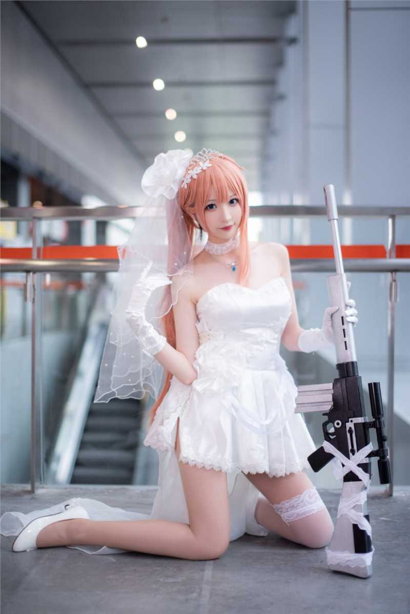 婚纱美女白丝大长腿cosplay丰臀细腰人体艺术