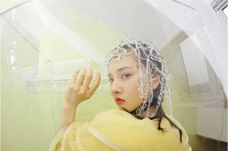 时尚美女宋祖儿梦幻小清新香艳图片