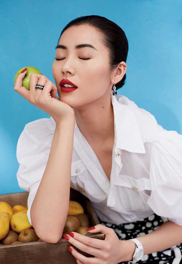 优质超模刘雯等时尚杂志,饱满红唇十分美艳相册